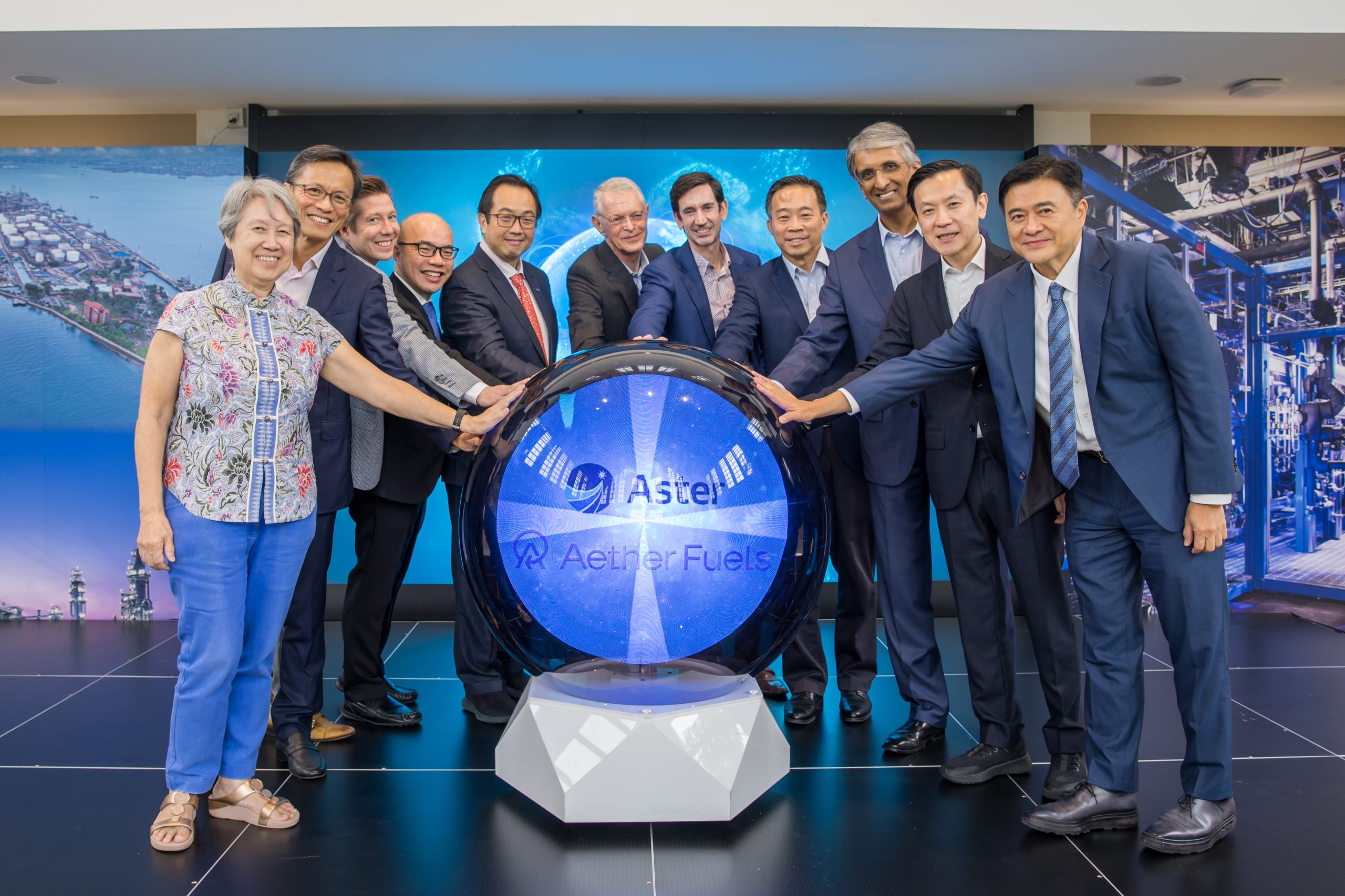 The deal signing, held at Temasek Shophouse on Nov 11, was also attended by Temasek's former chief executive Ho Ching (far left).